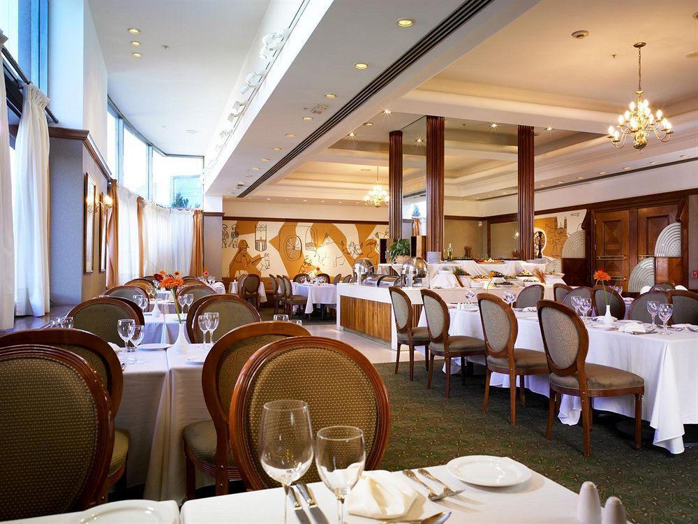 Sheraton Montevideo Hotel Restaurant photo